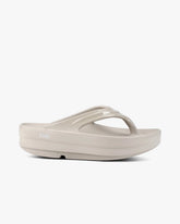 OOFOS UNISEX OOMEGA THONG  SANDALS - NOMAD